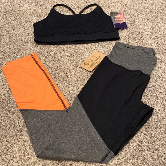 NWT - activewear lot - Picture 2 of 13